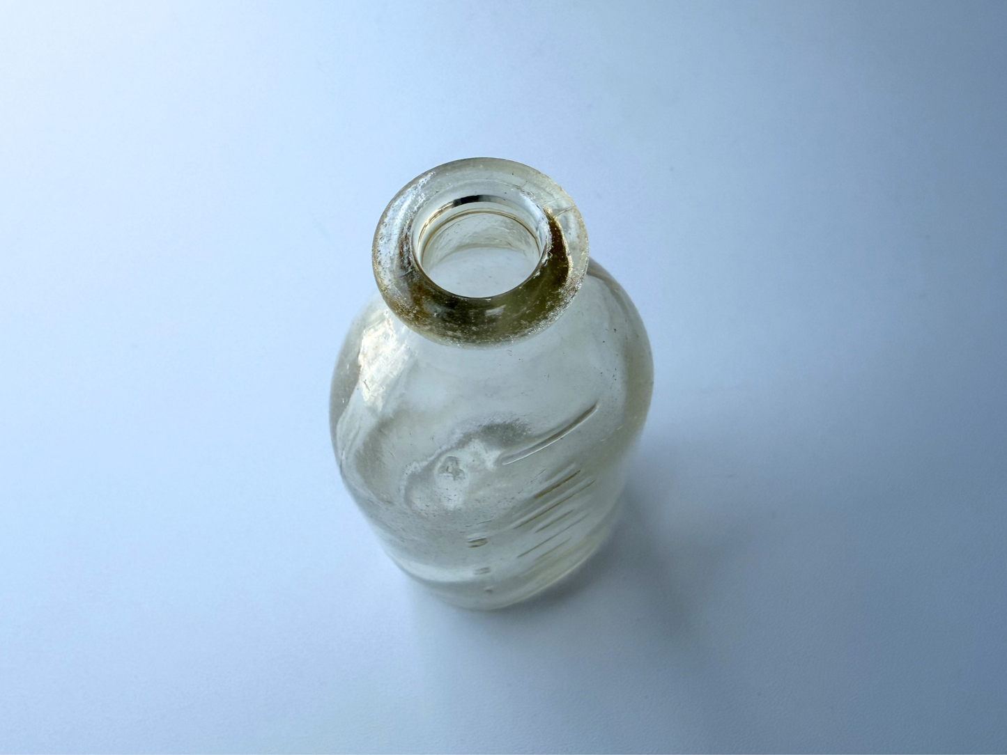 Brockway Baby Bottle – 4 Ounce Clear Graduated Glass